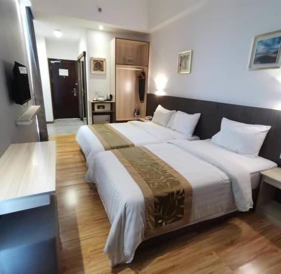 디럭스 트리플 룸, Sentral View Hotel Bintulu