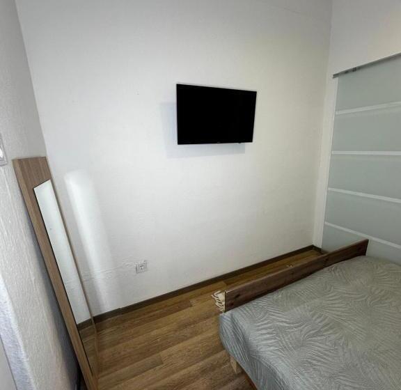 标准间, Airport17 B&b