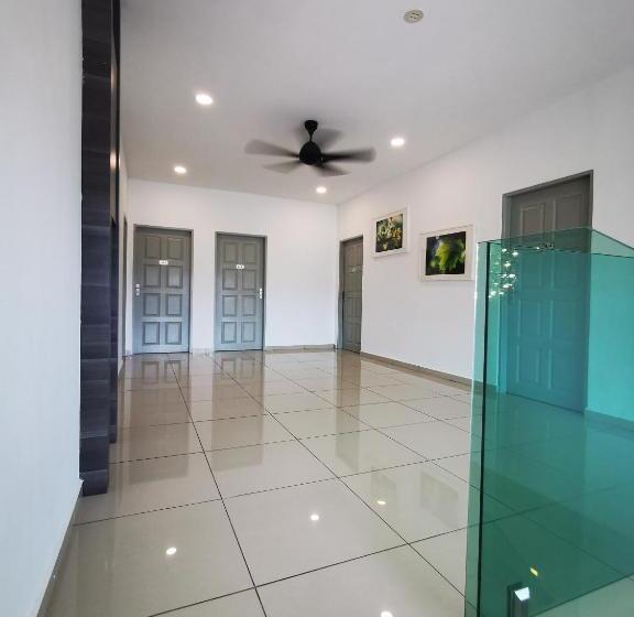 Семейный Номер, Secret Garden Warni Villa