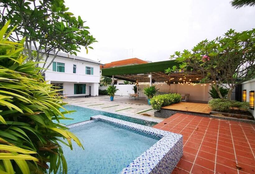 Номер Deluxe, Secret Garden Warni Villa