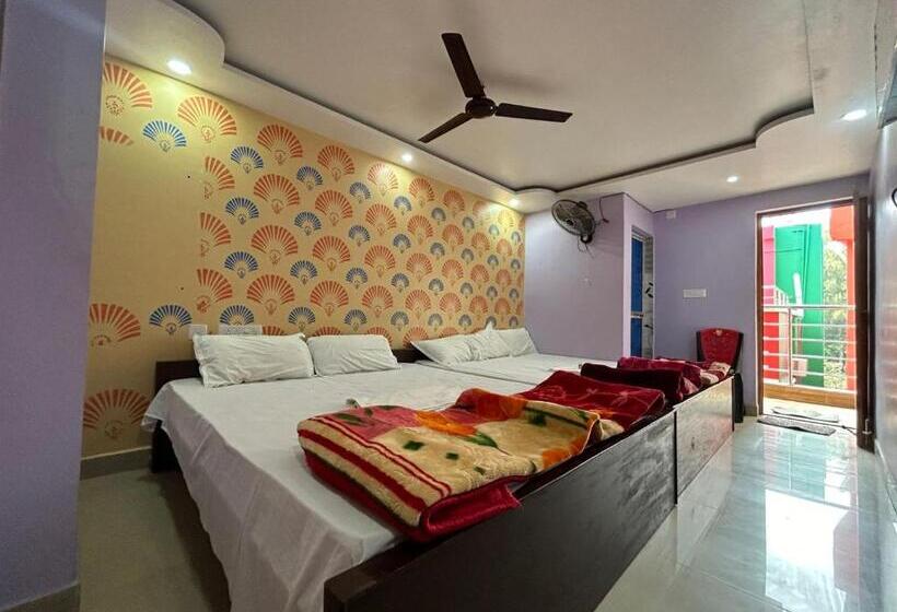Номер Deluxe, New Nayantara Lodge