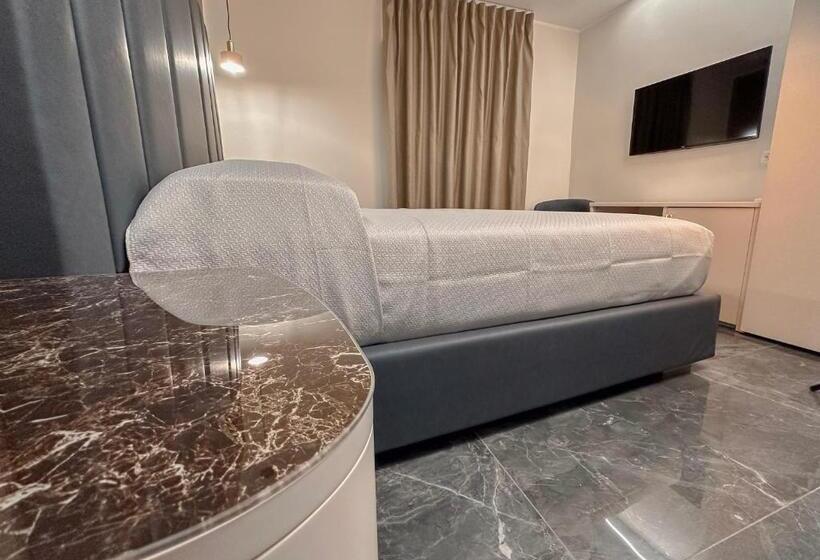 Номер Стандарт с Балконом, B&b Cristallo