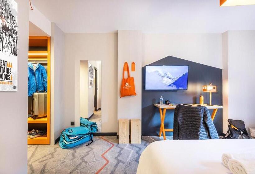 Номер Стандарт Вид на Сад, Base Camp Lodge   Albertville