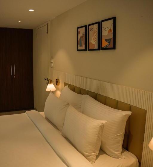 Chambre Economy, Trance Veechika