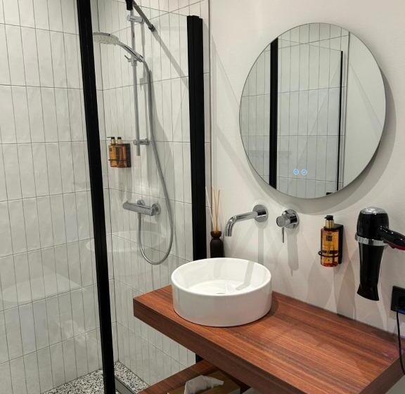 스탠다드 룸 킹사이즈 침대, Tumuli Twente B&b Boutique