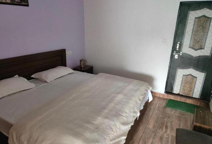 스탠다드 룸, Neelansh Resort Sonprayag