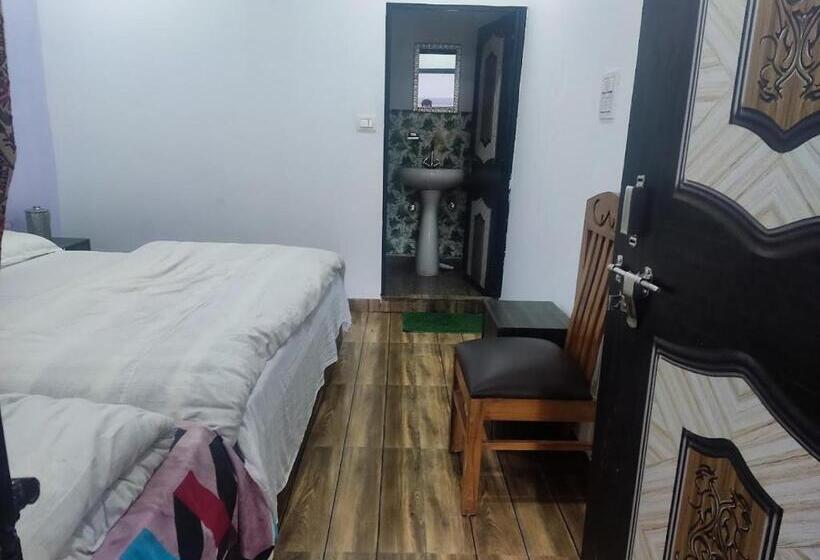 4인용 스탠다드 룸, Neelansh Resort Sonprayag