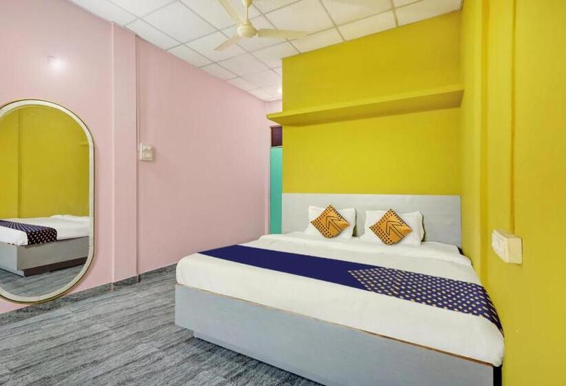 اتاق کلاسیک سه تخته, The Farmhouse Inn