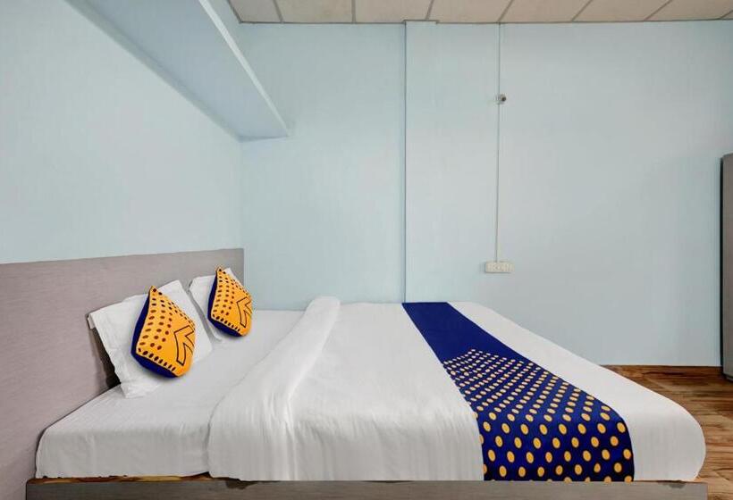 اتاق کلاسیک سه تخته, The Farmhouse Inn