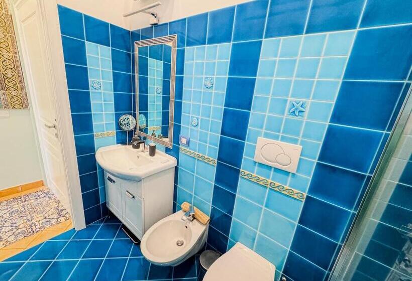 Трехместный Номер Стандарт с Видом, Vanvitelli Palace B&b