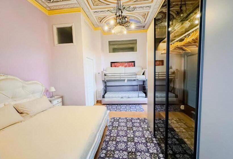 Трехместный Номер Стандарт с Видом, Vanvitelli Palace B&b