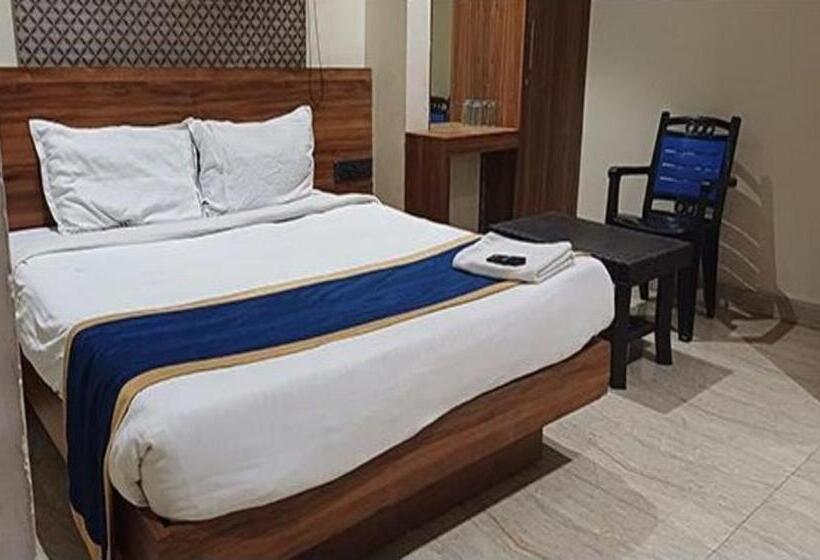 Номер Deluxe, Fabhotel Vennela Inn