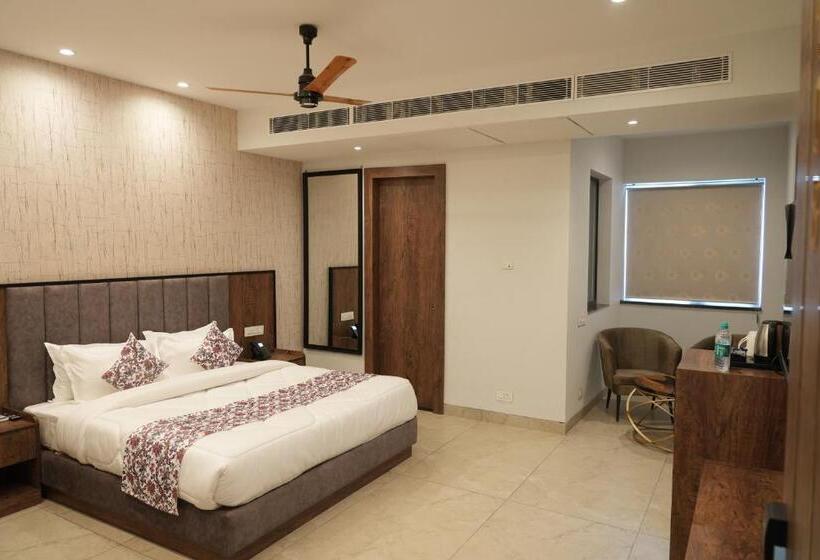 Deluxe-huone King-vuode, Acr Luxury