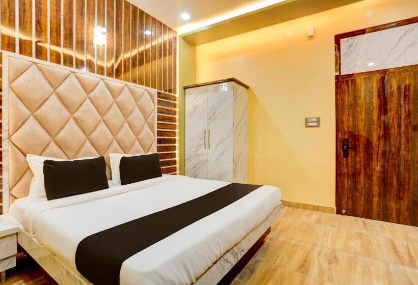 Трехместный Номер Классика, Oyo Hotel Ashok Vihar