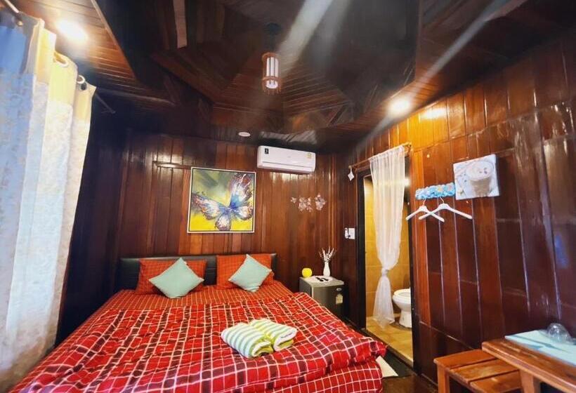 스탠다드 룸 킹사이즈 침대, Wangsarai Resort