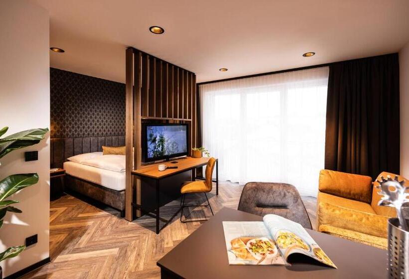 Апартаменты 1 Спальня, Zeit Und Raum Hotel   Self Check In