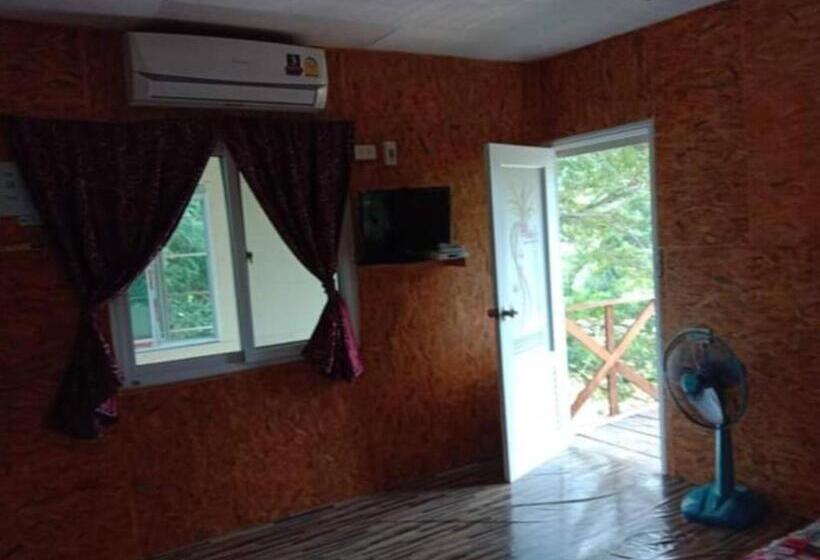 Четырехместный Номер Стандарт, Ameen Homestay อามีน โฮมสเตย์