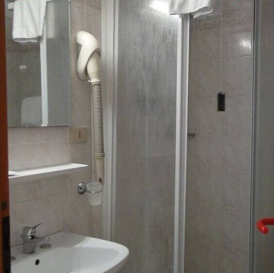 Habitación Triple Estándar, Altavilla Dieci