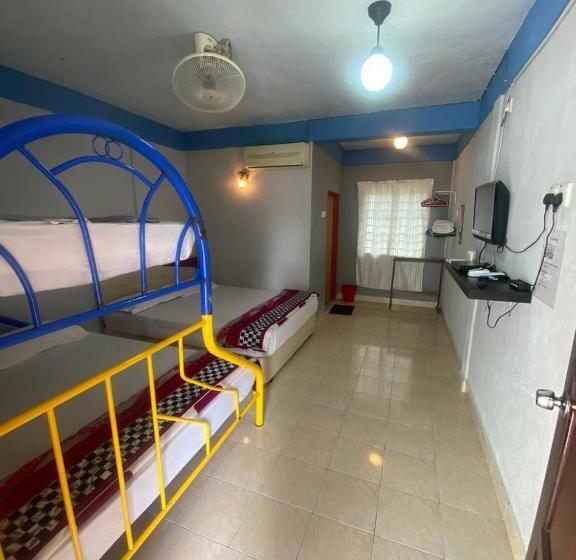 디럭스 패밀리 룸, Oyo 90910 Homestay D Lalang Inn