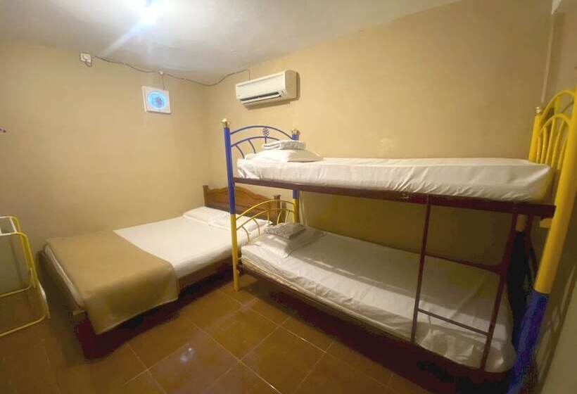 침실 2개 스위트, Oyo 90910 Homestay D Lalang Inn