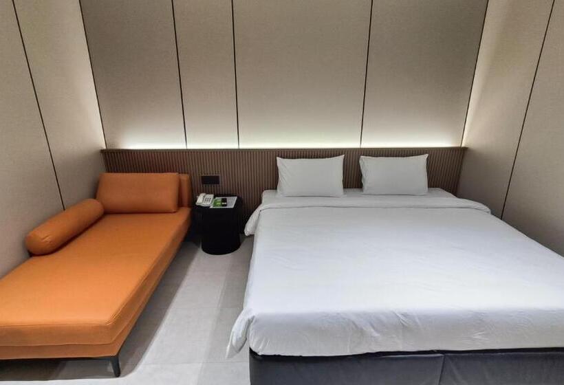 Номер Deluxe, Urban Inn, Salak Tinggi