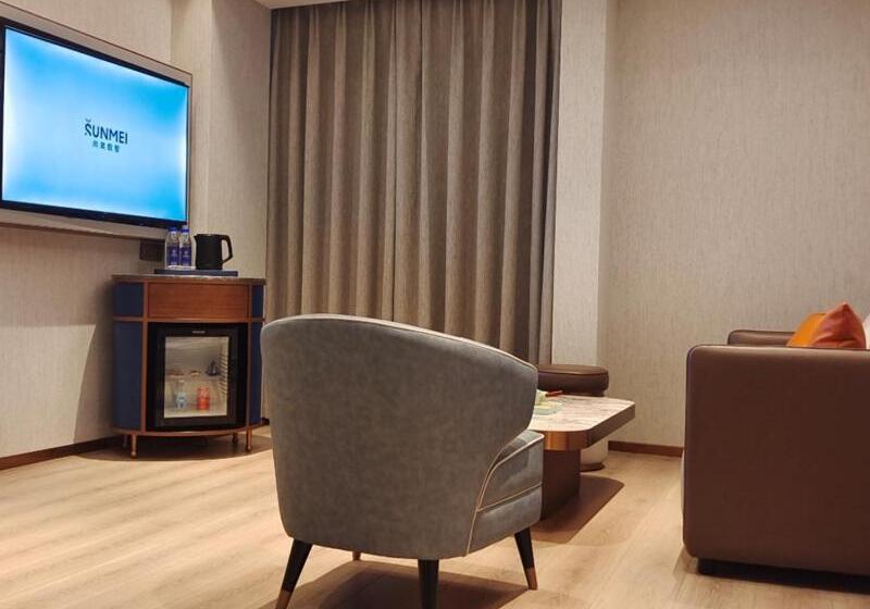 Президентский Люкс, Lanou Hotel Lianyungang Donghai High Speed Railway Station Crystal City