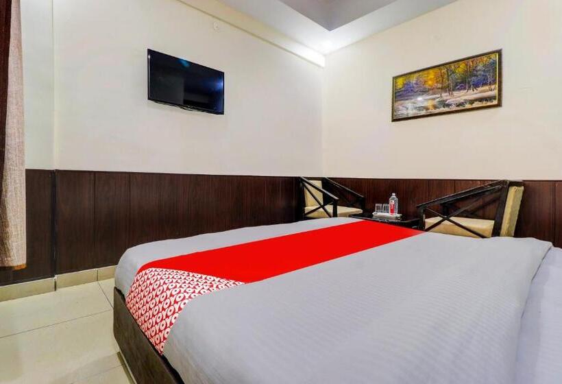 Номер Стандарт, Oyo Hotel Paradise