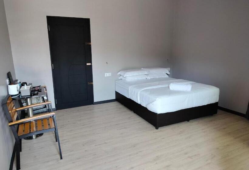 Номер Стандарт, Perry Barr La Ganta Residence