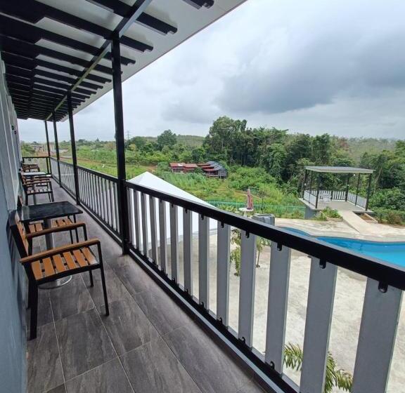 Семейный Номер, Perry Barr La Ganta Residence