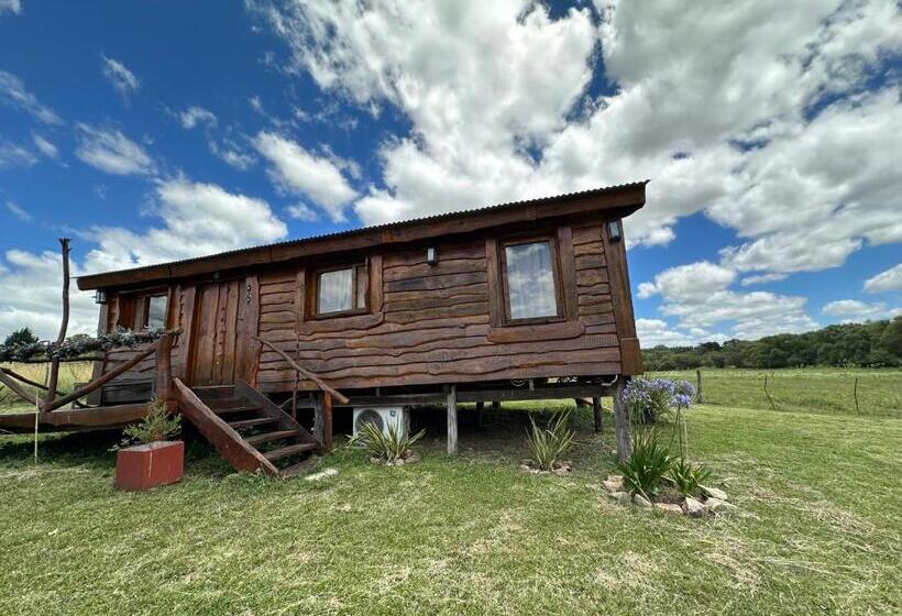Семейное Бунгало, Guanumby Cabañas
