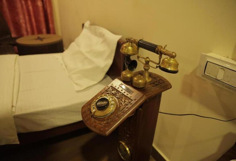Стандартный Номер Кровать Кинг, Harris Holiday Inn