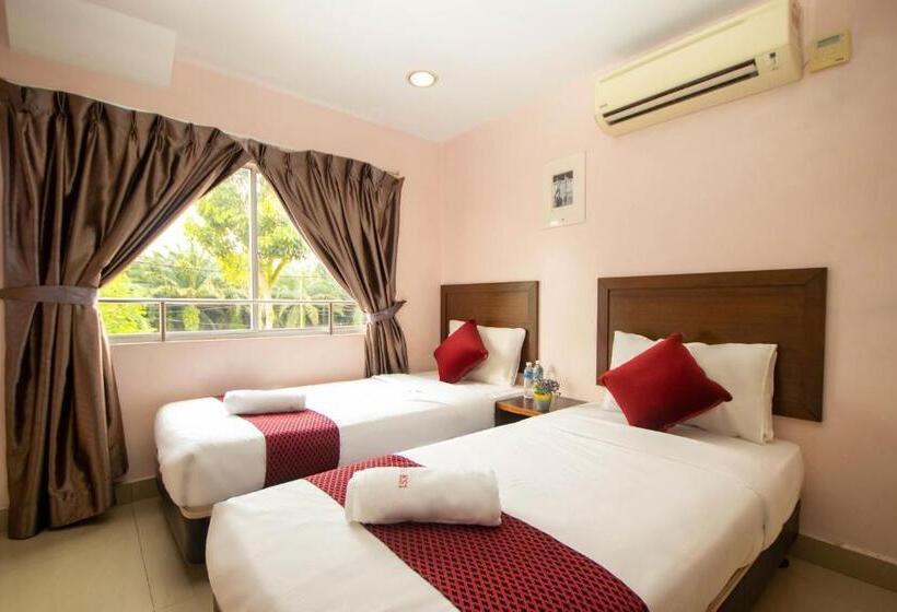 Номер Superior Вид на Сад, Sun Inns Hotel Bestari Jaya