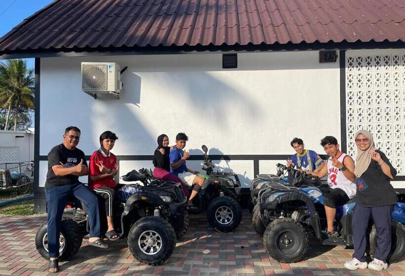 Номер Стандарт Трехместный, Beruntung Ke Bari Resort @ Pantai Penarik