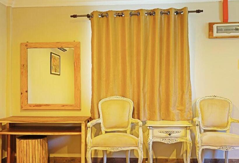 Люкс Повышенной Комфортности, Capital O 90557 Dedsaan Beach Village