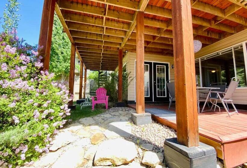 ２ベッドスイートルーム, Private, Spacious, & Bright Home