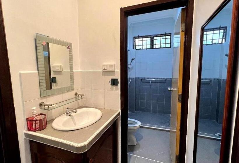 Номер Deluxe, Yb Guest House 4 Bilik 5 Katil