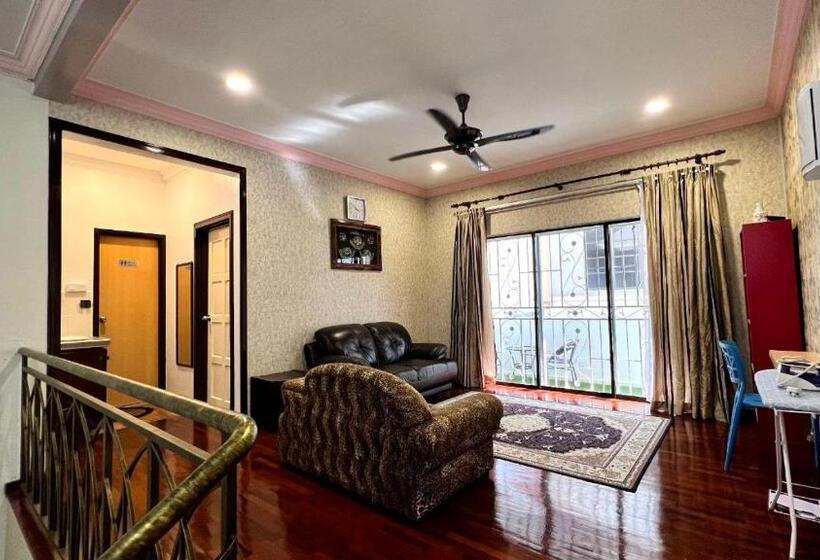 Семейное Бунгало, Yb Guest House 4 Bilik 5 Katil