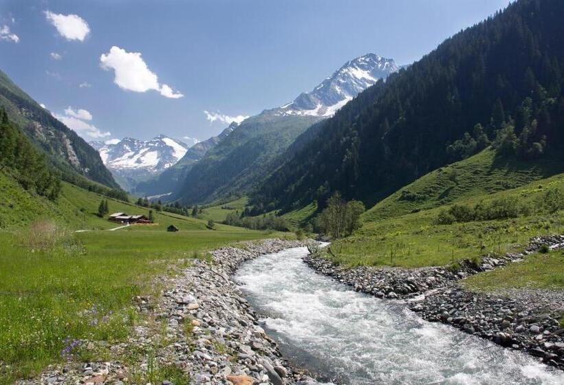 Номер Стандарт Вид на Горы, Senninger Alm