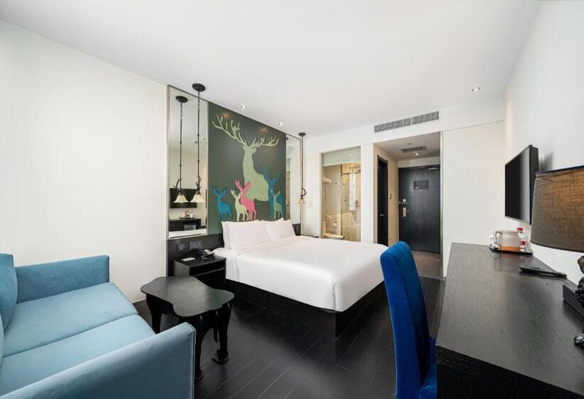 Номер Deluxe, Orange Hotel Shanghai Hongqiao Airport Caoan Road Branch   Free Hongqiao Airport & Hongqiao Train St