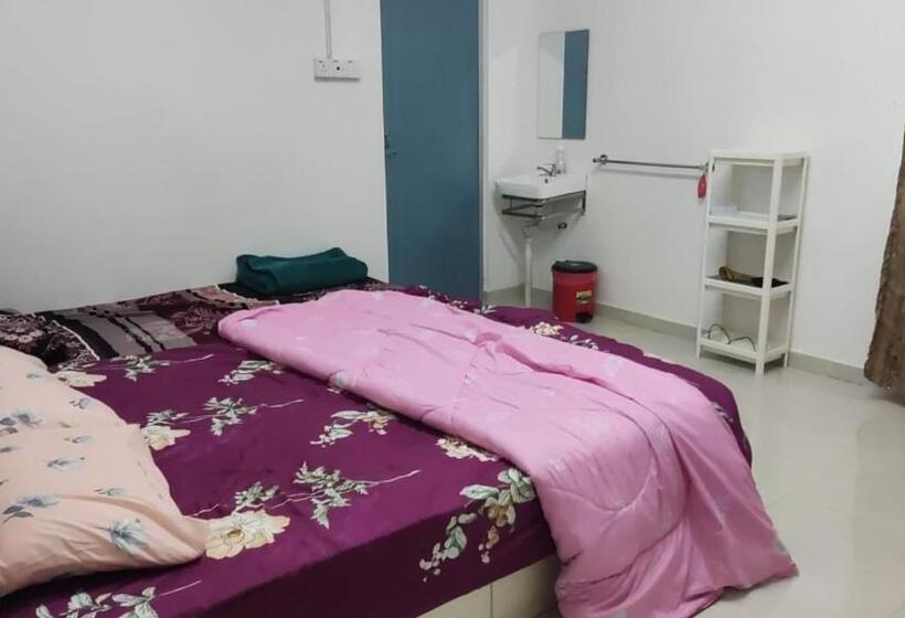 اتاق راحتی سه تخته, Airport Kelantan Homestay & Transit