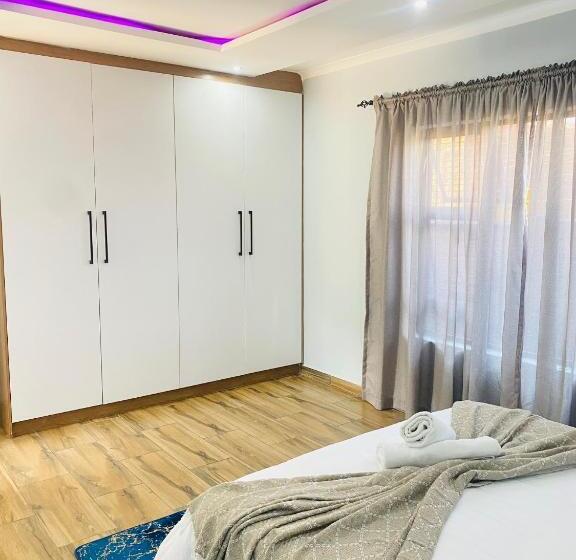 Habitació Estàndard Bany Compartit, Airport Imperial Guest House