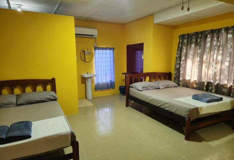 اتاق خانوادگی, Gecko Guesthouse