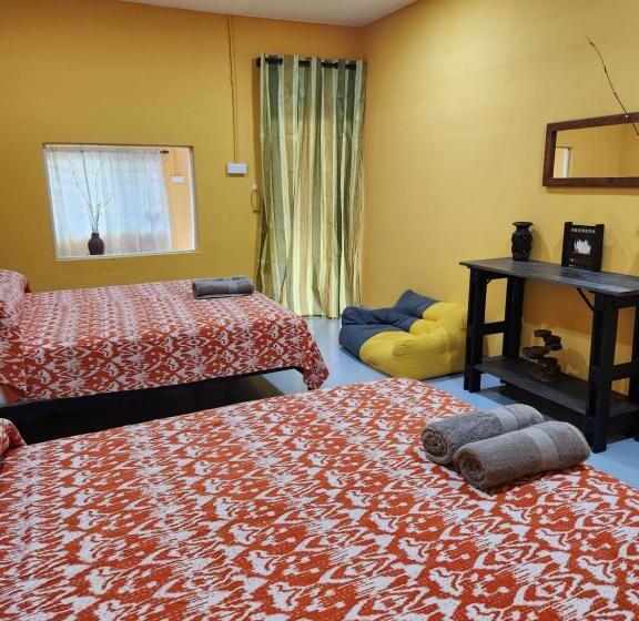 اتاق لوکس خانوادگی, Gecko Guesthouse