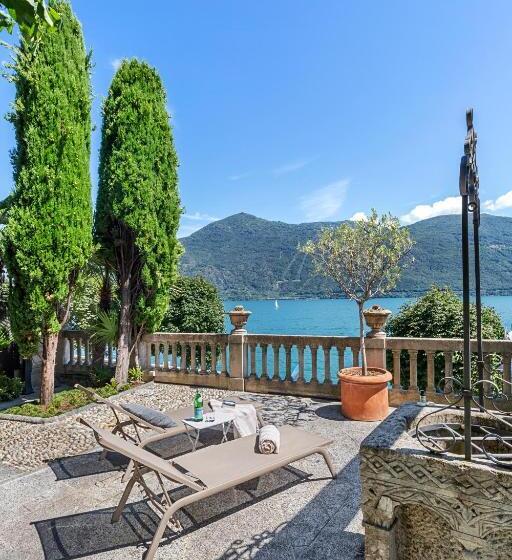 Standard studio with lake view, Villa Maria Apartments