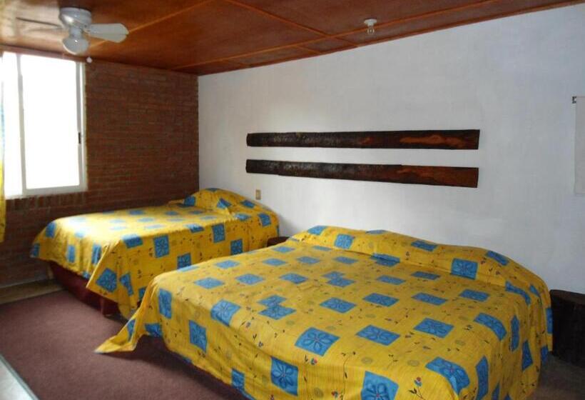 デラックスルーム, Valle De Bravo