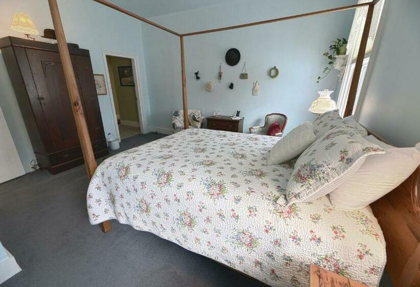 Номер Стандарт, The Bed And Breakfast At Oliver Phelps
