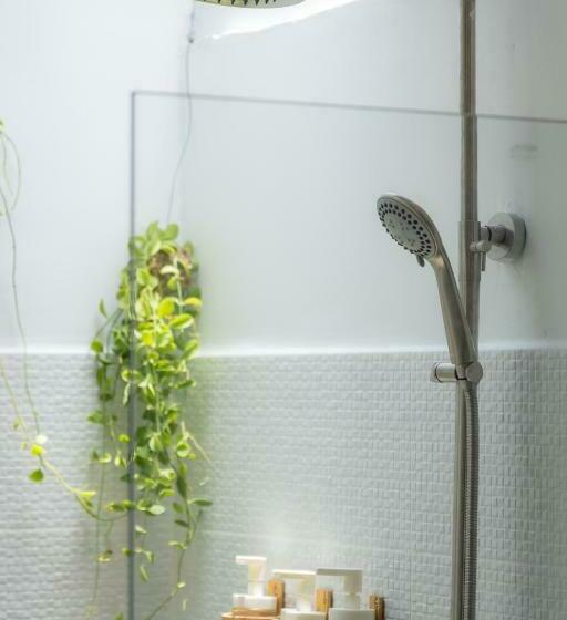豪华洋房, Oasis Yoga Bungalows