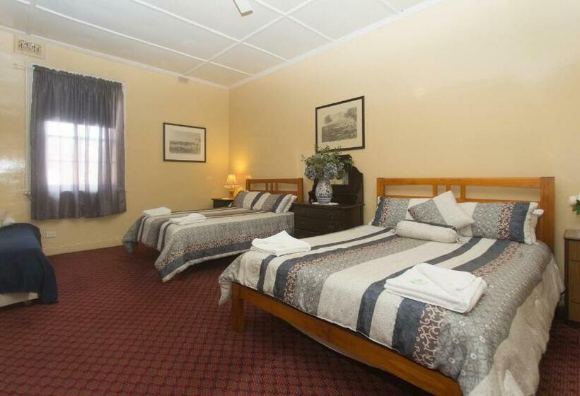 Семейный Номер Совместный Санузел, Southern Railway Hotel Goulburn