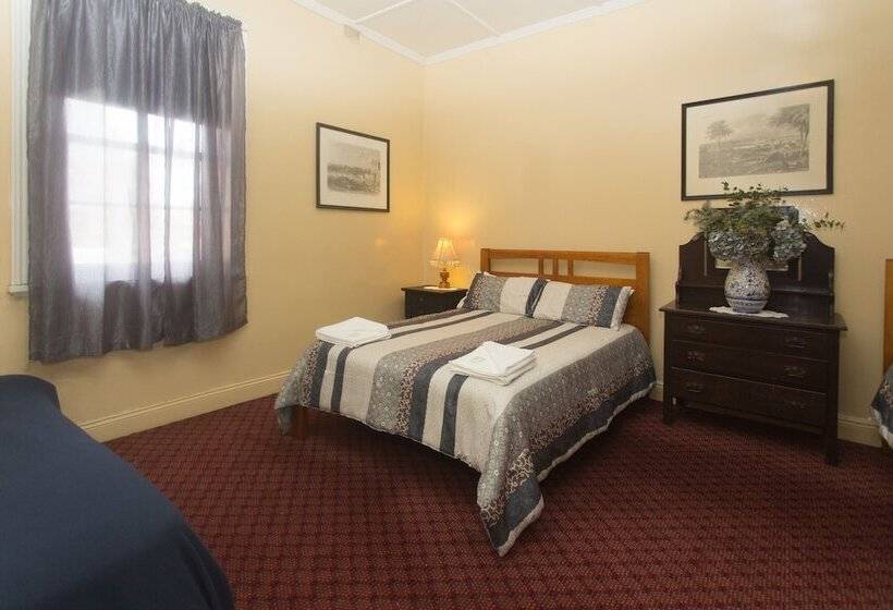 Семейный Номер Совместный Санузел, Southern Railway Hotel Goulburn