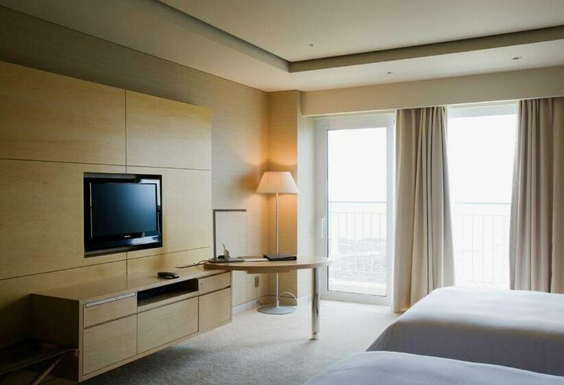 Номер Deluxe, Haevichi Hotel & Resort Jeju